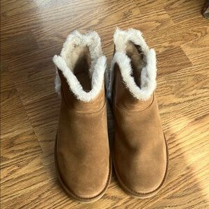 UGG Ankle Boots, nwot